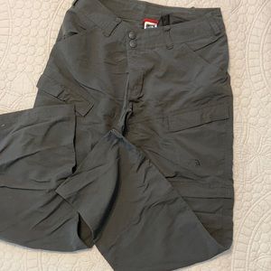 North face size 6 zip off pants